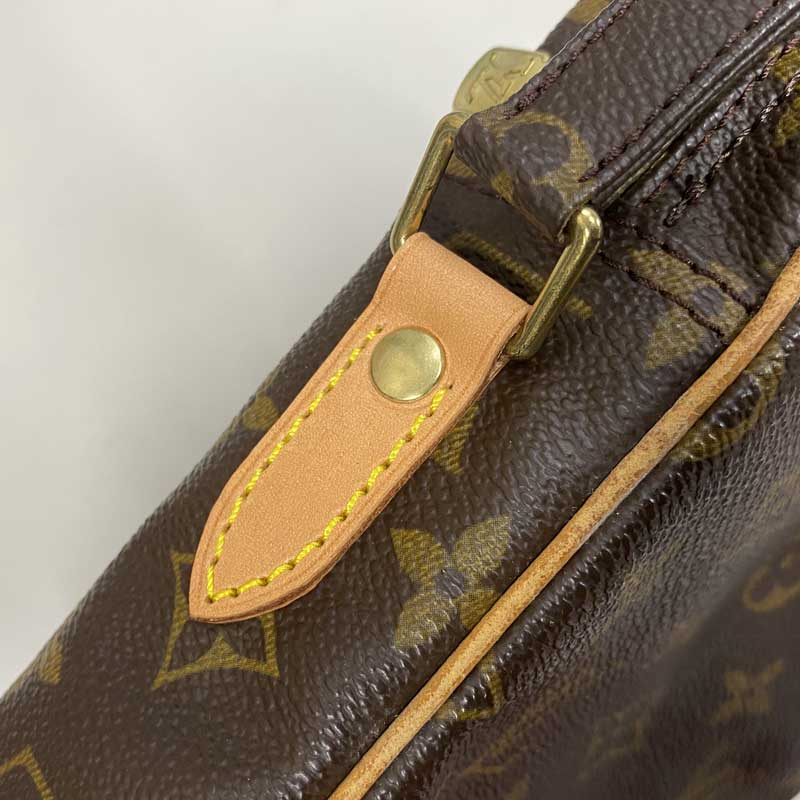 LOUIS VUITTON（ルイ・ヴィトン）ショルダーバッグ 根革修理【郵送