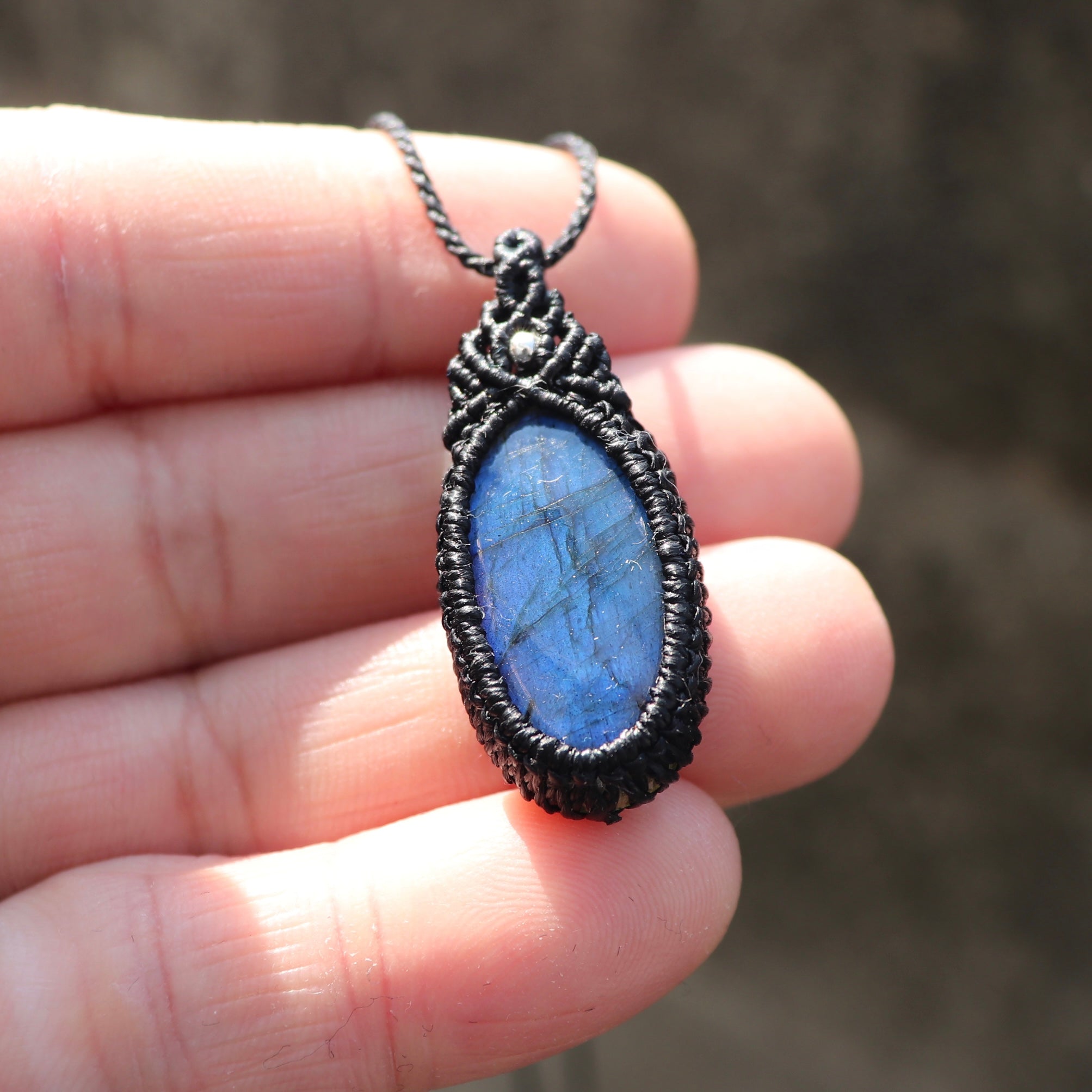 ブルーラブラドライトマクラメネックレスml46 – 天然石屋 優月堂