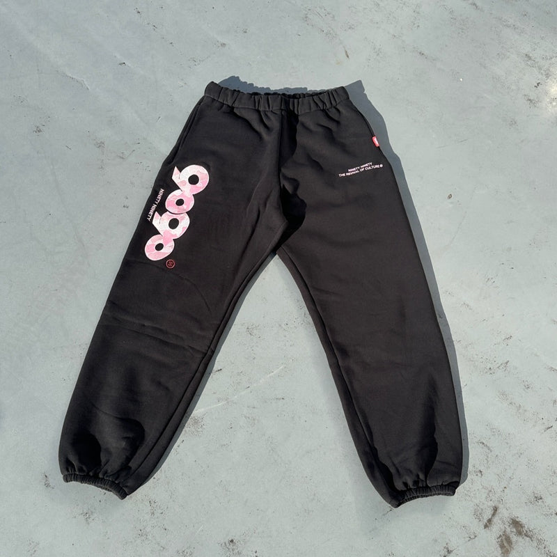 9090 OG Logo Rich Sweat Pants – YZ
