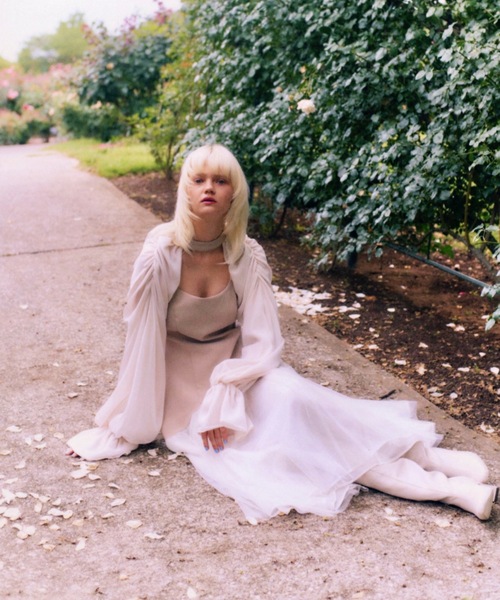 J1U by LA BELLE ETUDE ワンピース チョーカーマーメイドドレス