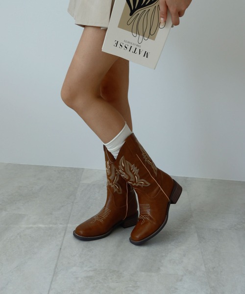 Futier Land（フューティアランド） ブーツ 刺繍太ヒールウエスタン
