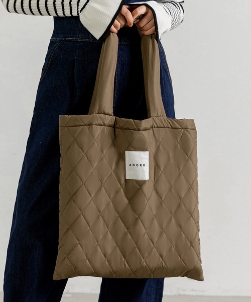 DAY CLOSET トートバッグ 「A4対応」ムード漂う英字タグキルティング