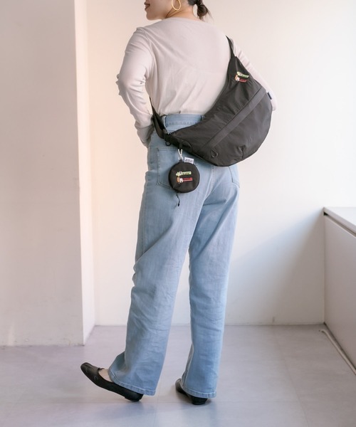 ear PAPILLONNER（イア パピヨネ） ショルダーバッグ バッグ 「PEZ