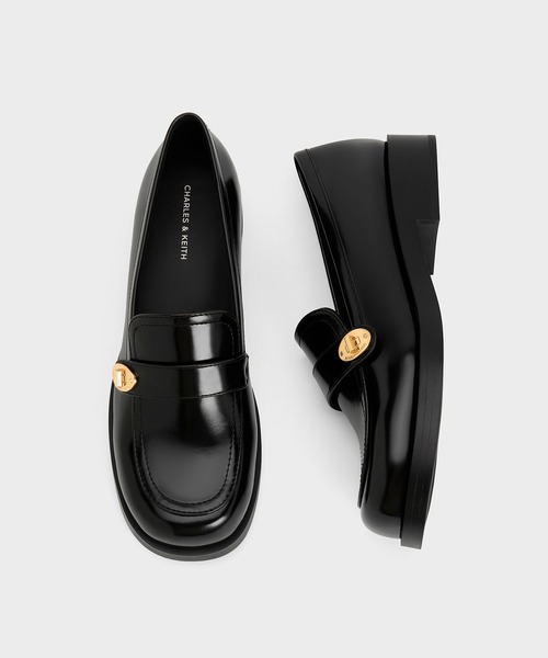 CHARLES ＆ KEITH（チャールズ&キース） ローファー メタリック