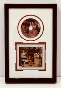 HAND SIGNED TAYLOR SWIFT ' RED (TAYLOR'S VERSION) ' CD COVER SETUP