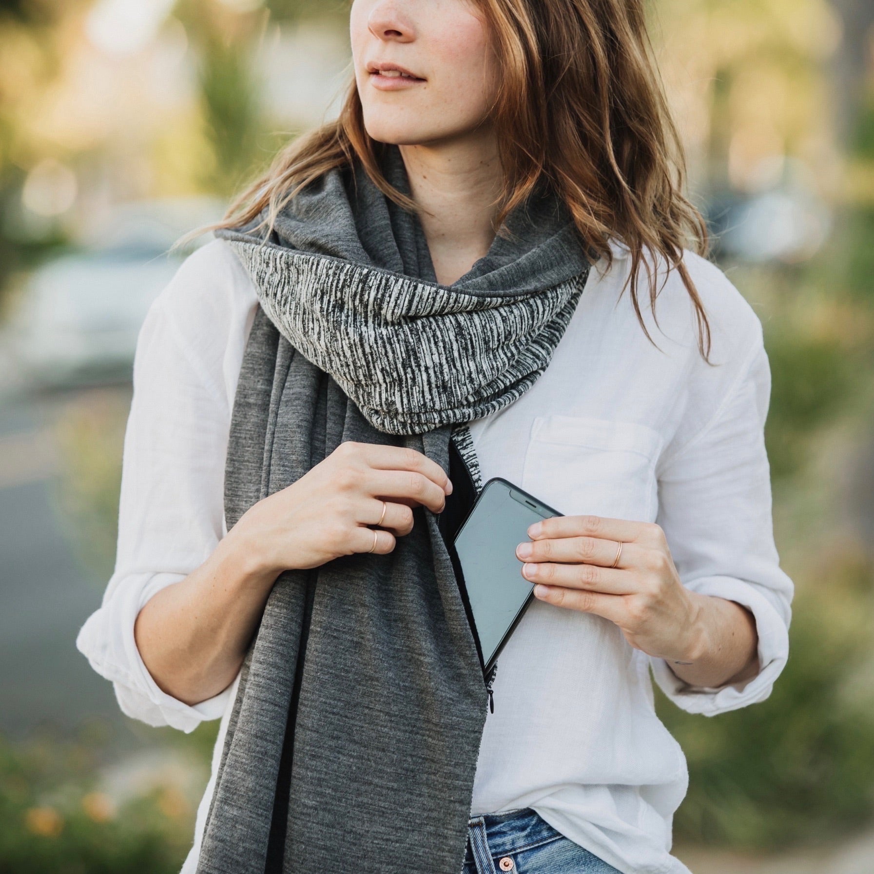 Travel Scarf for Outdoor Lightweight Infinity Scarf with Hidden