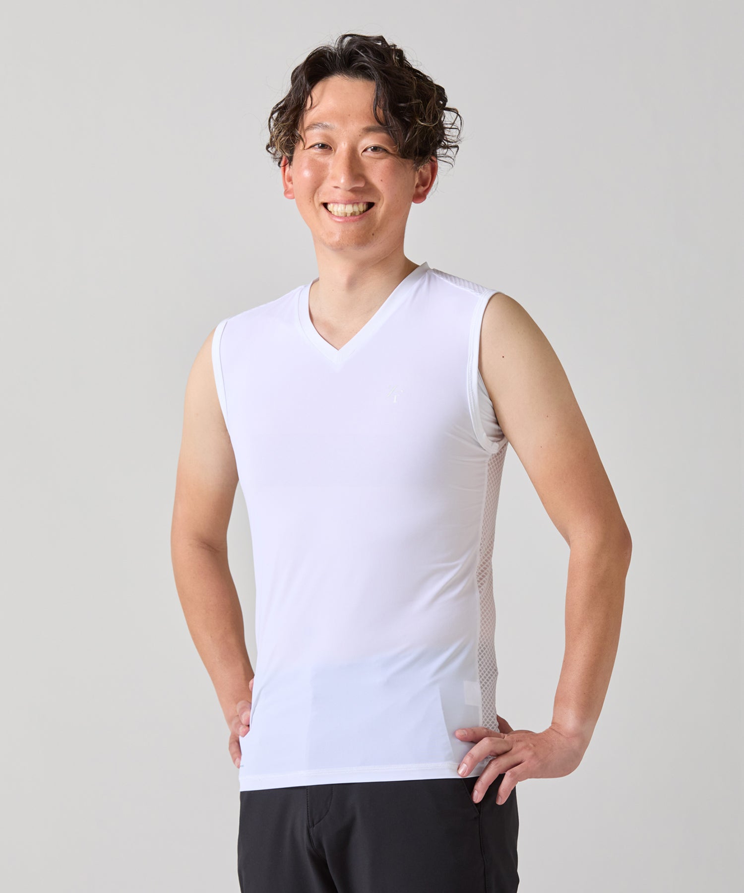 ICE MESH アイスメッシュ Vネックノースリーブ（ユニセックス