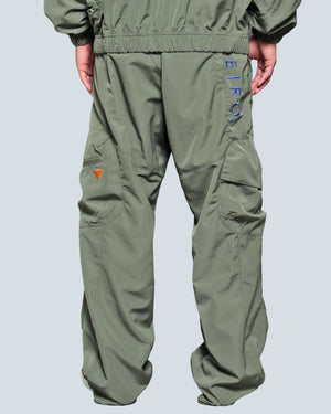 ナイロントラックパンツ – LIBEIRO