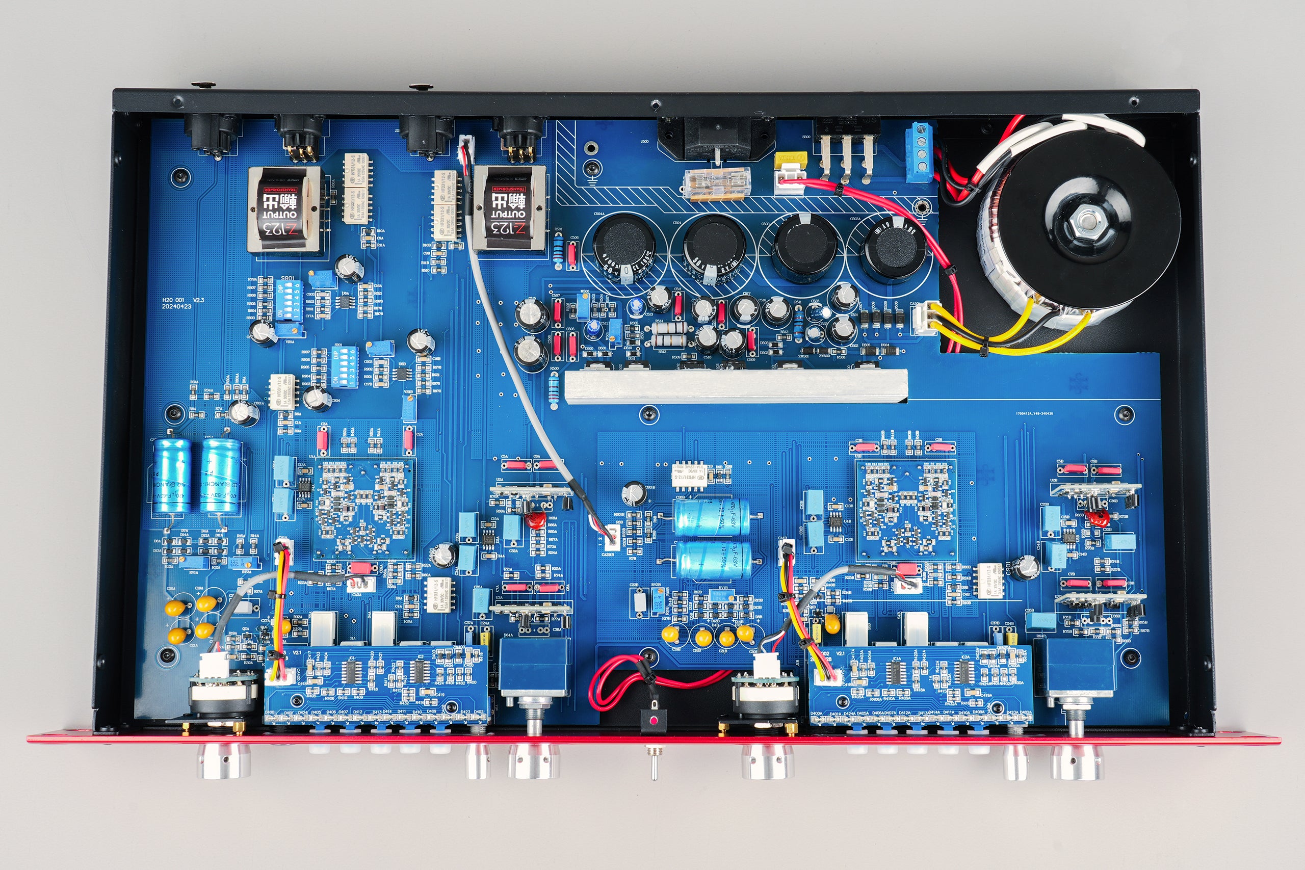 HO2 オール・ディスクリート 2チャンネル・マイクプリアンプ – Z&H Designs