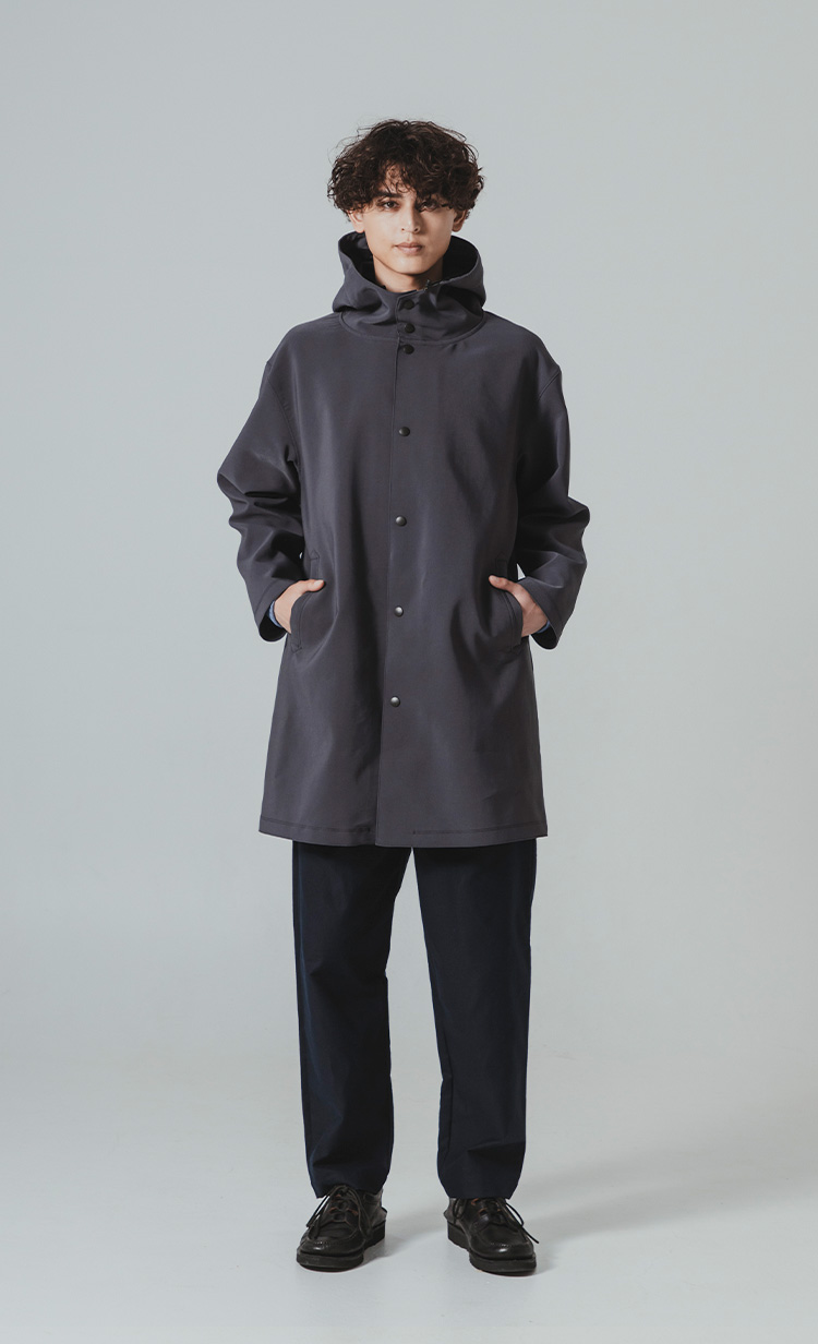 Jackman ジャージーの様な伸縮性と軽い着心地のフーディーコート