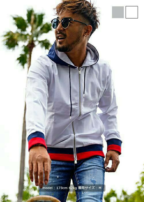 000000000922-01.jpg?size=l&w=