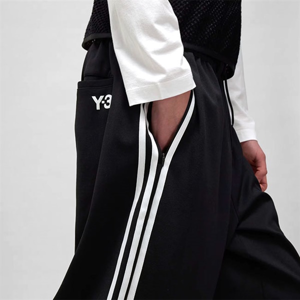 Y-3 ワイスリー スリーストライプス ワイド トラックパンツ IW0080 Y-3