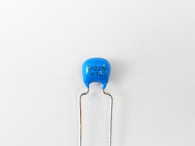 積層セラミックコンデンサー 2.2μF100V X7S 5mmピッチ: 受動部品 秋月