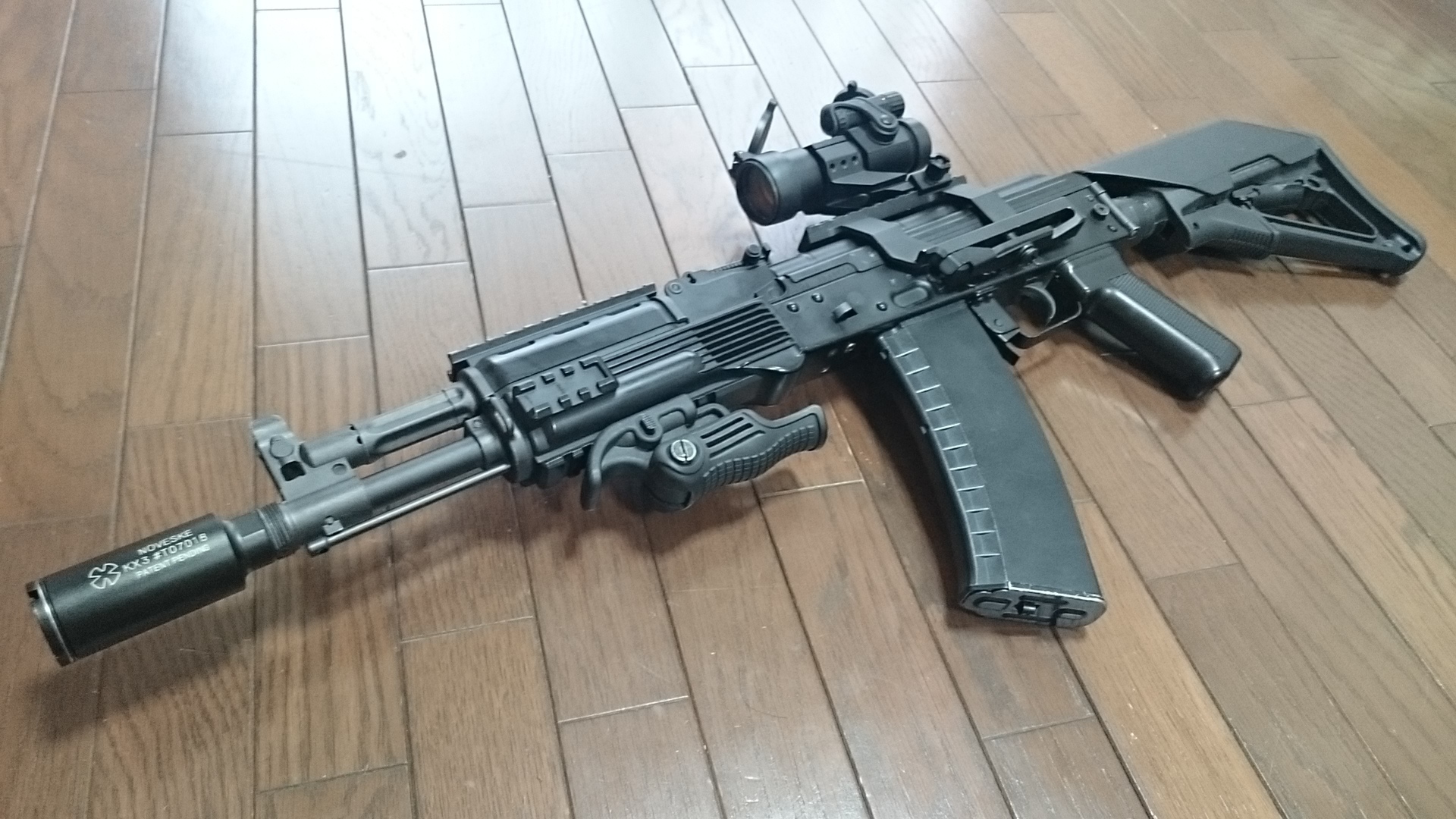 マルイ 次世代AK102 カスタム例紹介: サバゲの滾り・改