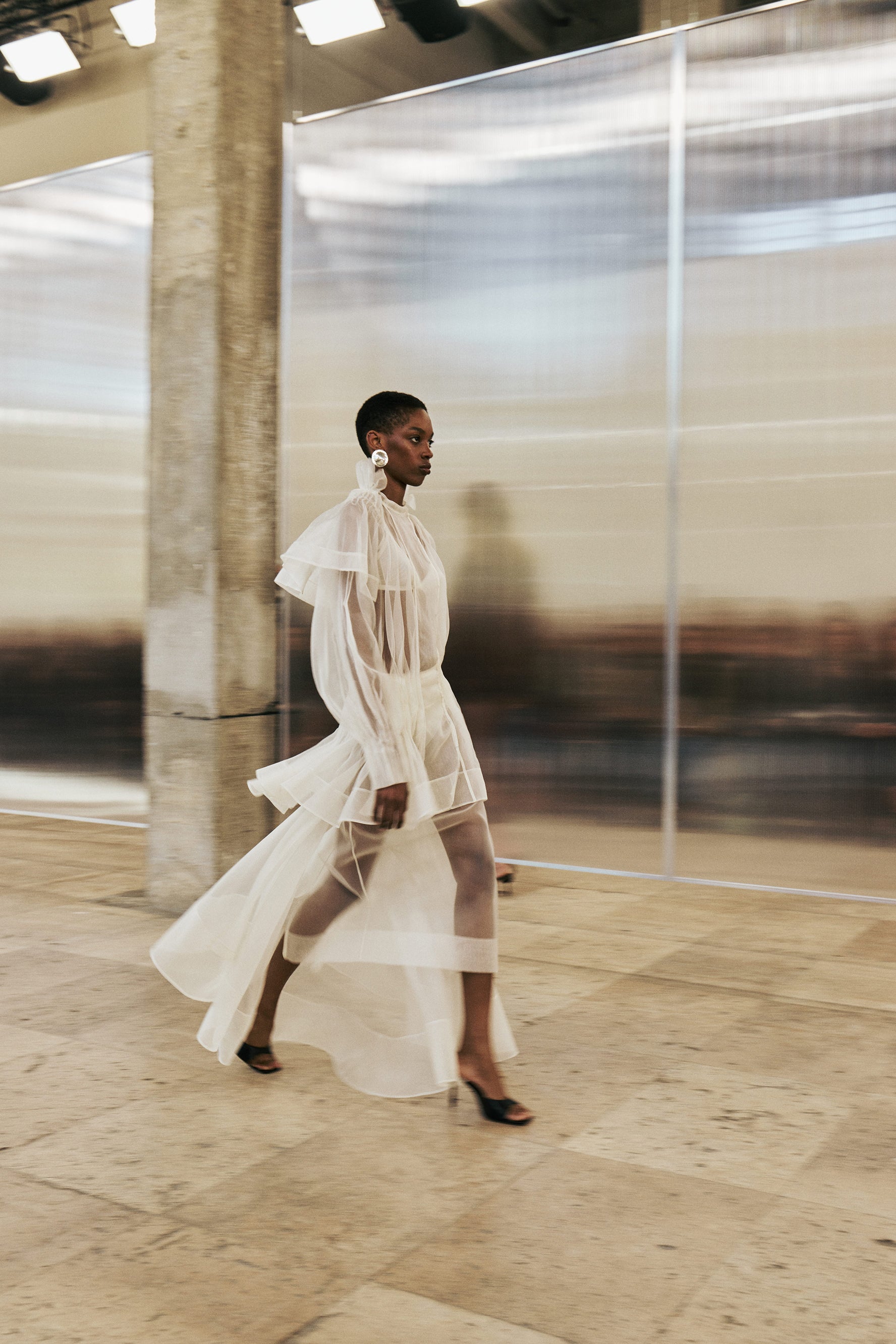 Mirella Trench | Ivory | Aje – Aje ROW