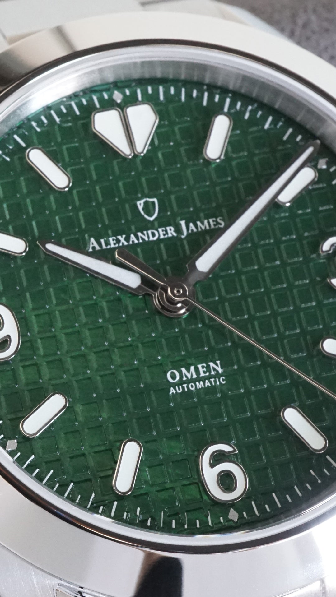 A3 Omen - Green Mother of Pearl – Alexander James