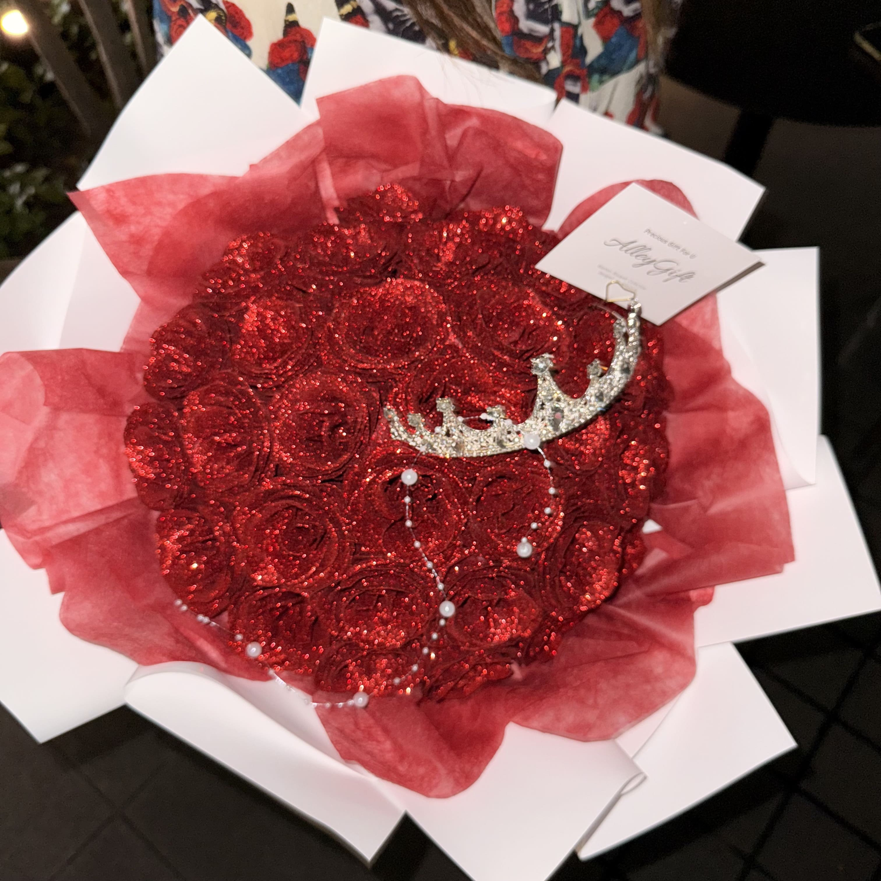 グリッターローズの花束 33本 ワンホンブーケ専門店AlleyGiftの自信作