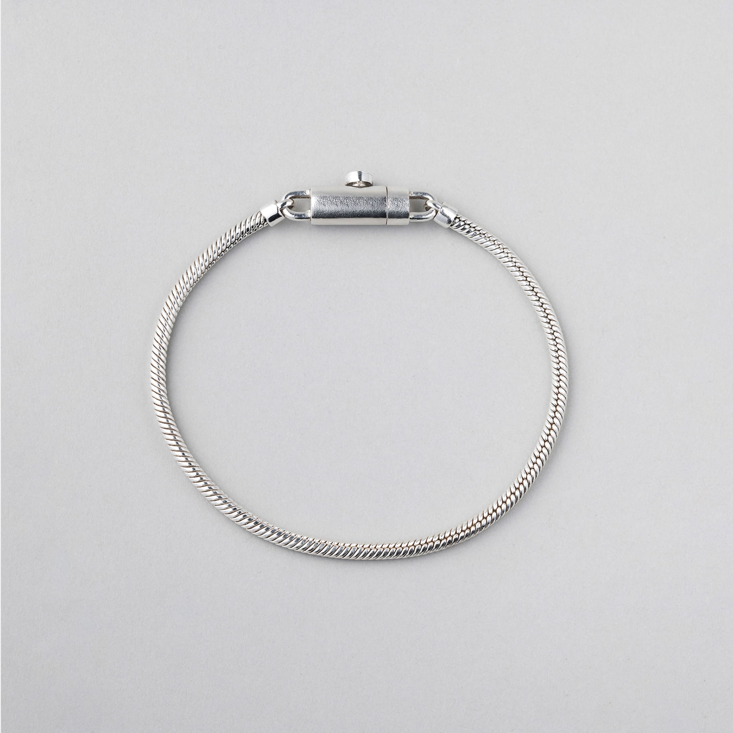 シルバー マグネット スネーク チェーン ブレスレット / SILVER MAGNET