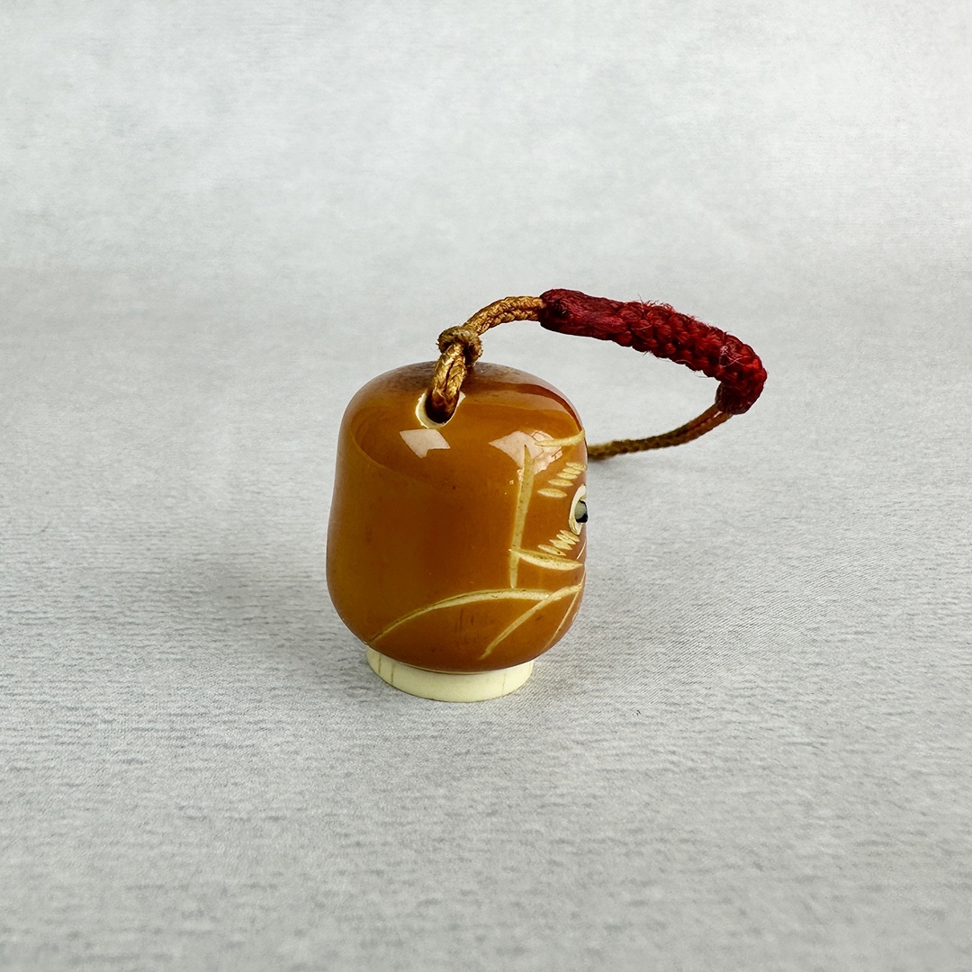 古美術 雨蛙からくり根付 目が飛び出る カエルの守り内蔵