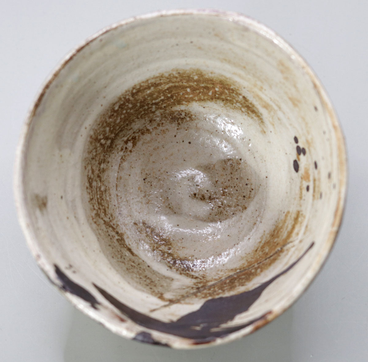 鉄絵茶盌 藤平伸 – 高級陶器の専門店【甘木道】