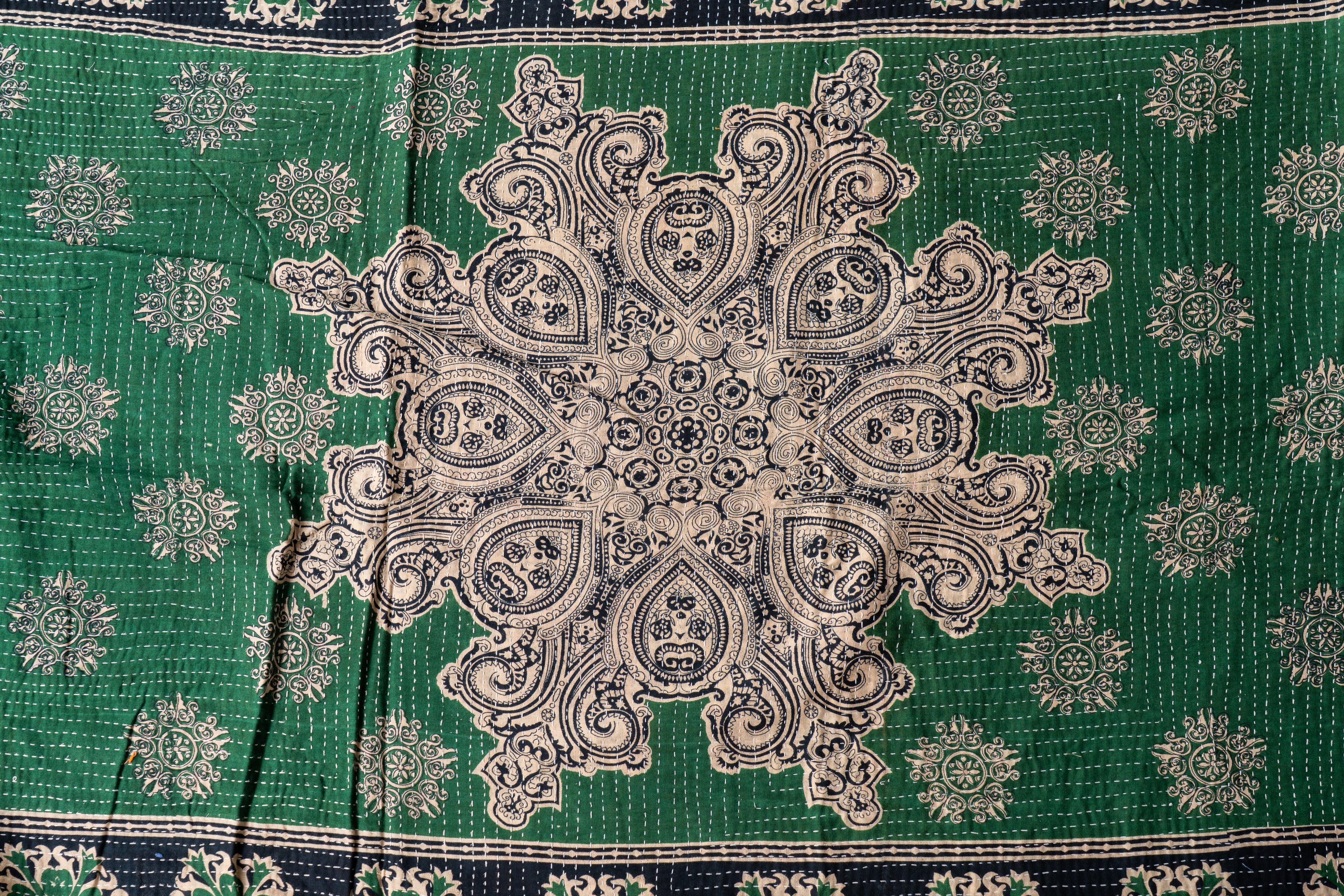 インド産 カンタキルト・ラリーキルト】ヴィンテージキルト-手織り絨毯