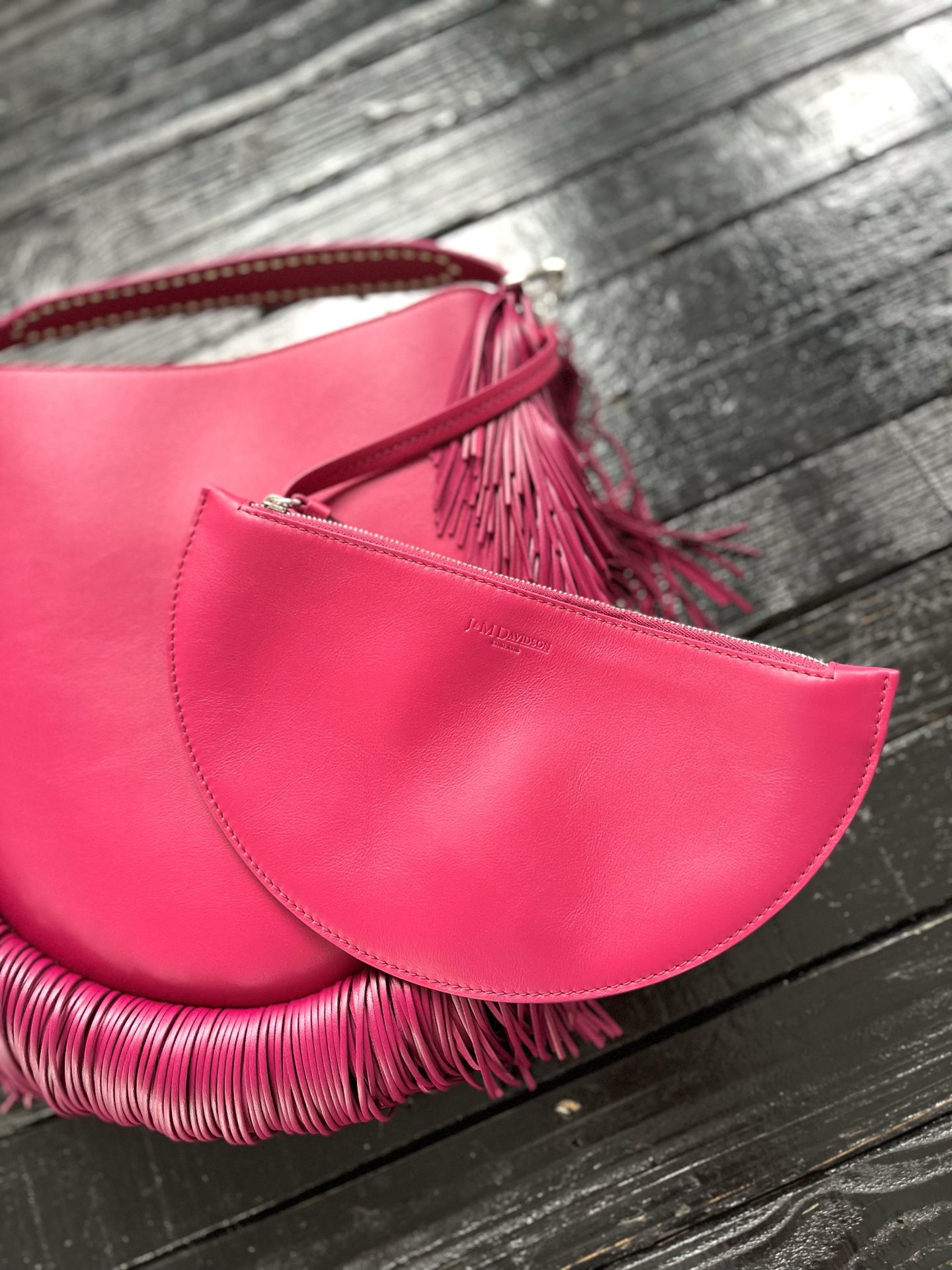 J&M デヴィッドソン のバッグ】注目の新作フリンジバッグが登場