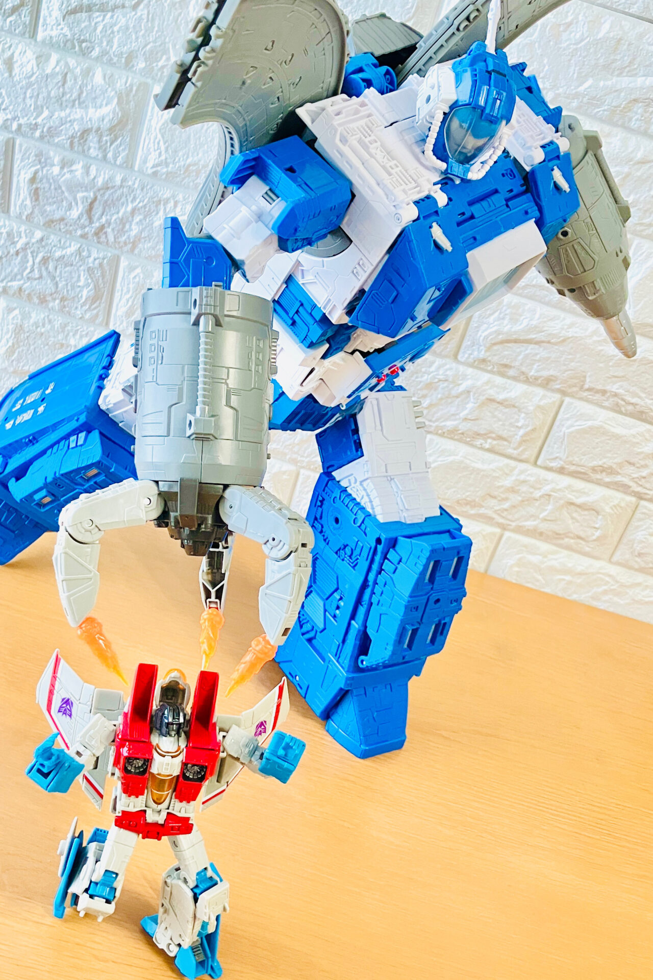 トランスフォーマーレガシーエヴォリューション ガデプ&ルナトレッド