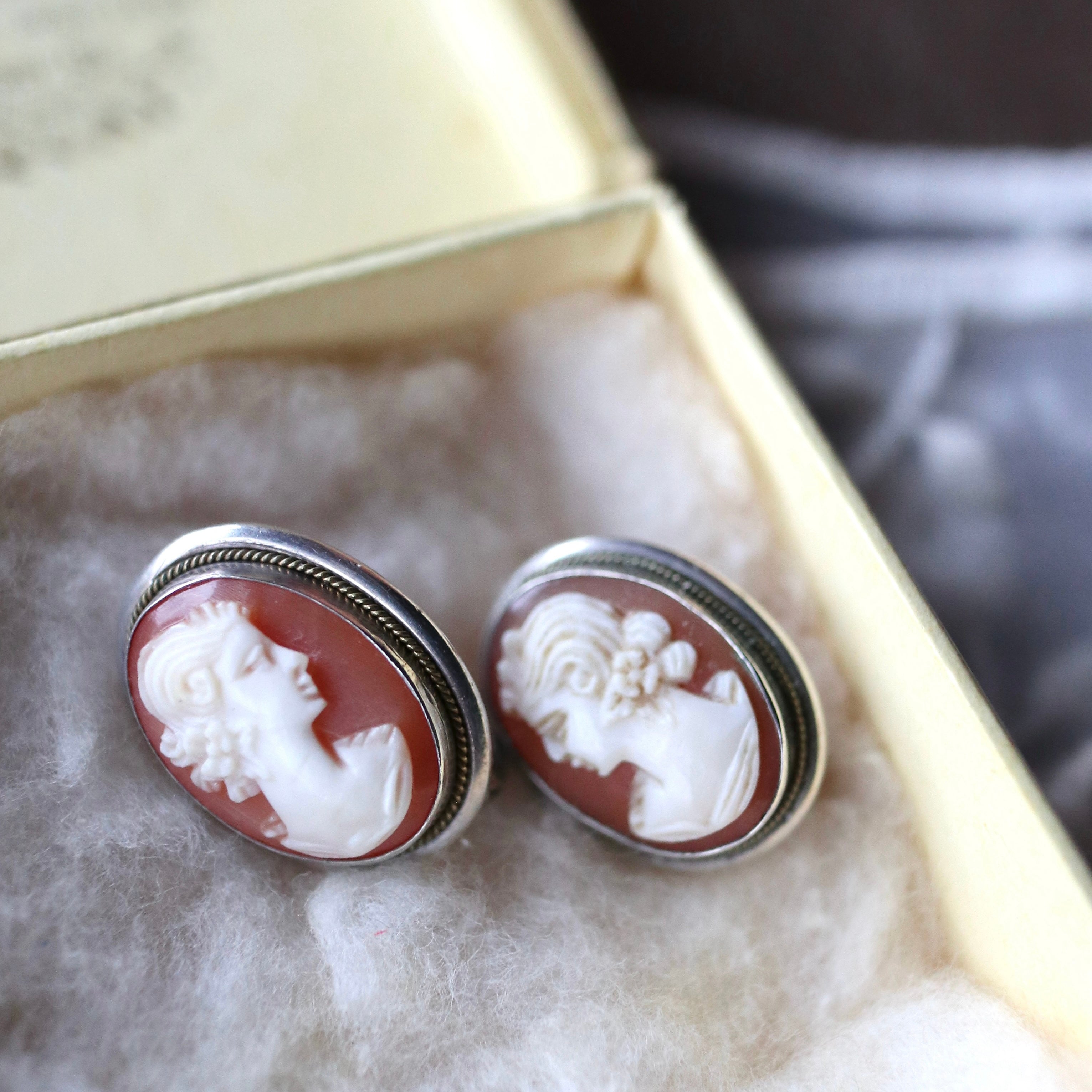 М刻印 イタリア シェルカメオ ブローチ ペンダント cameo 貴婦人 ITALY