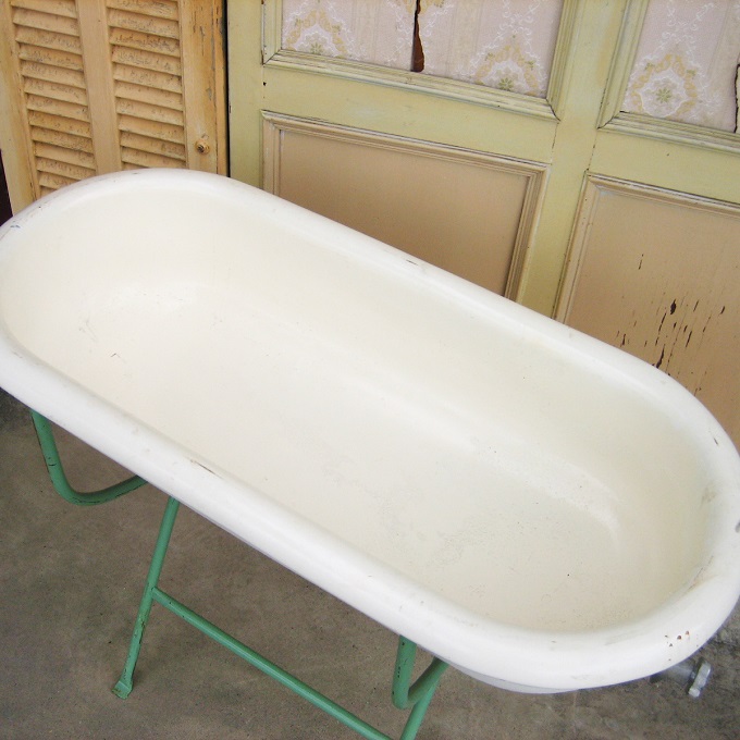 ベビーバス(脚付き) アンティーク調 おしゃれ ホーロー お風呂