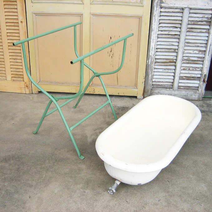 ベビーバス(脚付き) アンティーク調 おしゃれ ホーロー お風呂