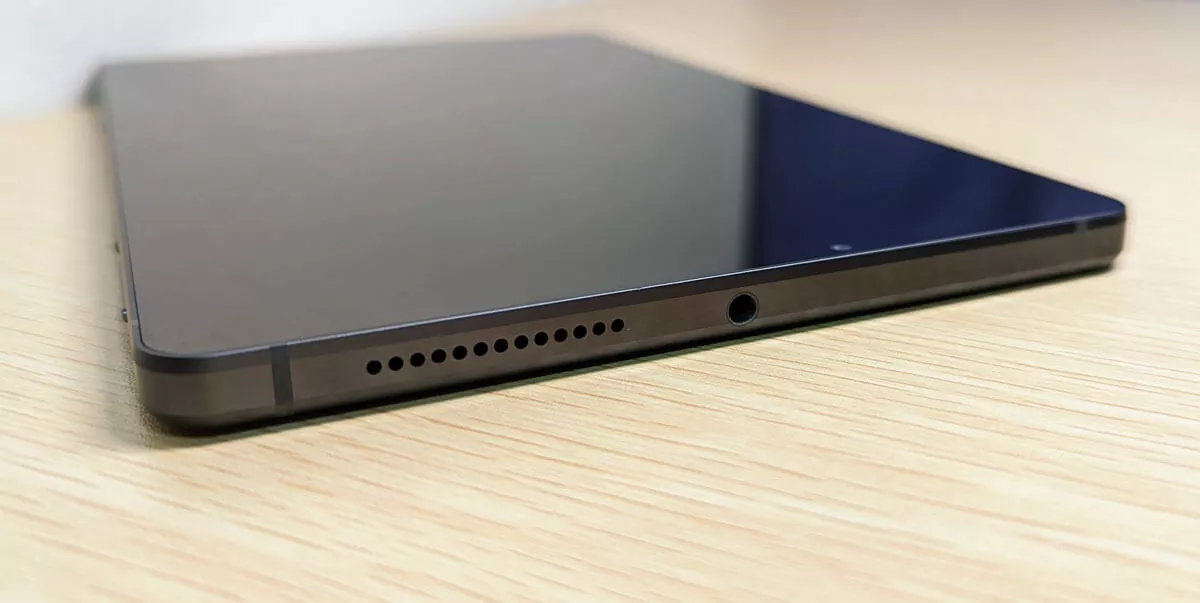 Lenovo Legion Tab Y700 Review - Long-awaited high-end 8.8-inch