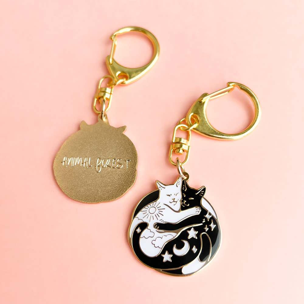 太陽と月』猫キーホルダー ｜アニマルフォレスト