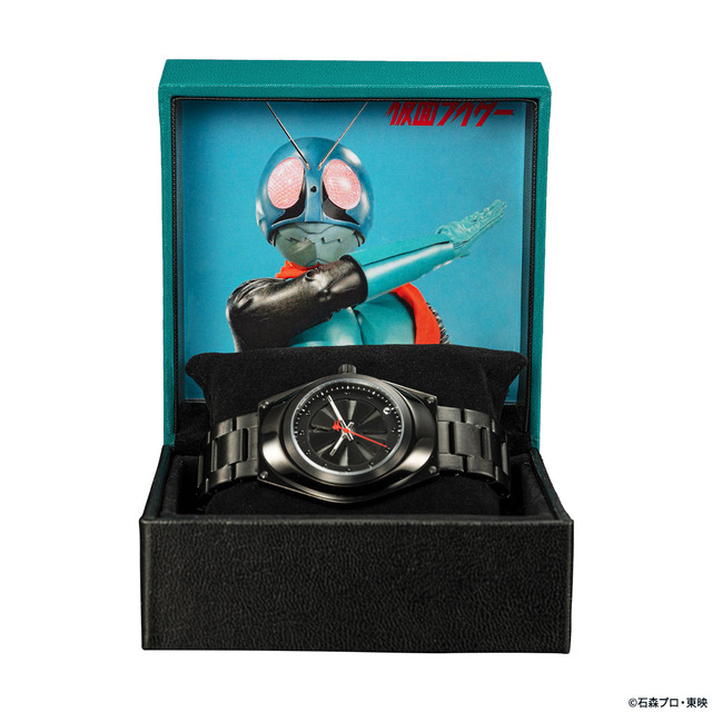 仮面ライダー」生誕50周年！ 1号の変身ベルトをモチーフにした