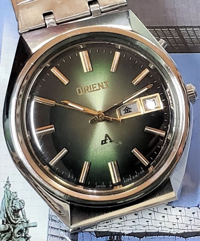 オリエント・クロノエース・綺麗なグリーングラデーション文字板・紳士