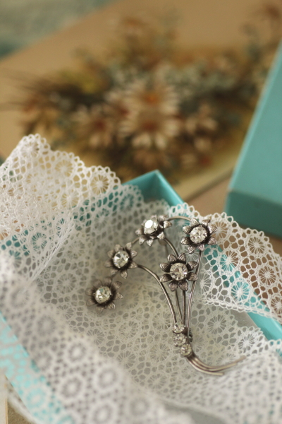 アンティークペーストブローチ ブーケ フラワーブローチ ヨーロッパ