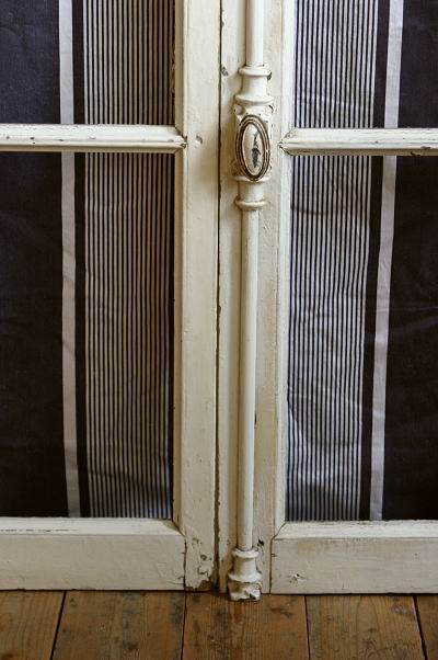 アンティーク窓枠 フランス アパルトマン 【Antiques Truffle 京都 鹿