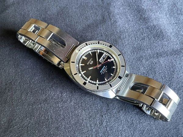 JA-2604| セイコー SEIKO 5 Sports 5126-8090 初代仮面ライダー 本郷猛