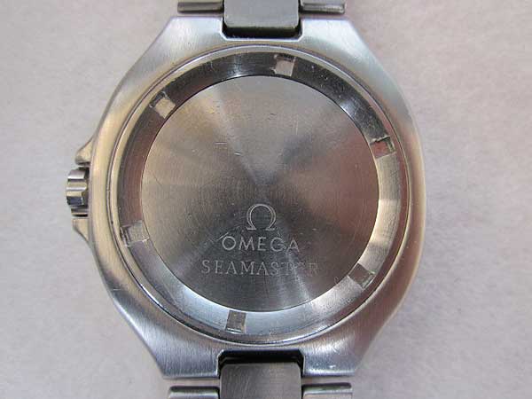 オメガ シーマスター ダイバー プロフェッショナル 200M クオーツ 80