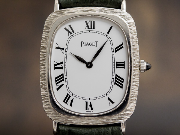ピアジェ PIAGET 18KWG レクタンギュラーケース 手巻き 2針