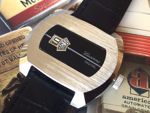 ガルーチ ジャンピングアワーウォッチ 希少】Gallucci ガルーチ