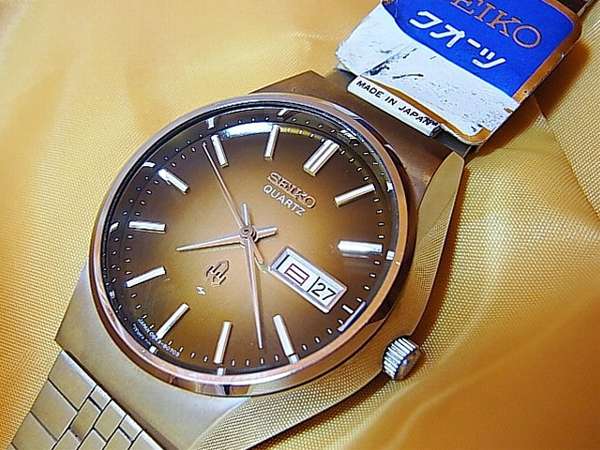 セイコー クォーツ 未使用品 1976年 男性用 グラデーションブラウン