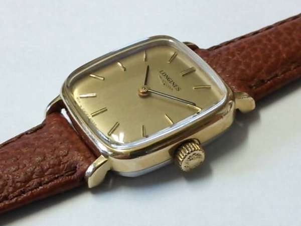 ロンジン LONGINES スクエア ゴールド文字盤 手巻き Cal.5602