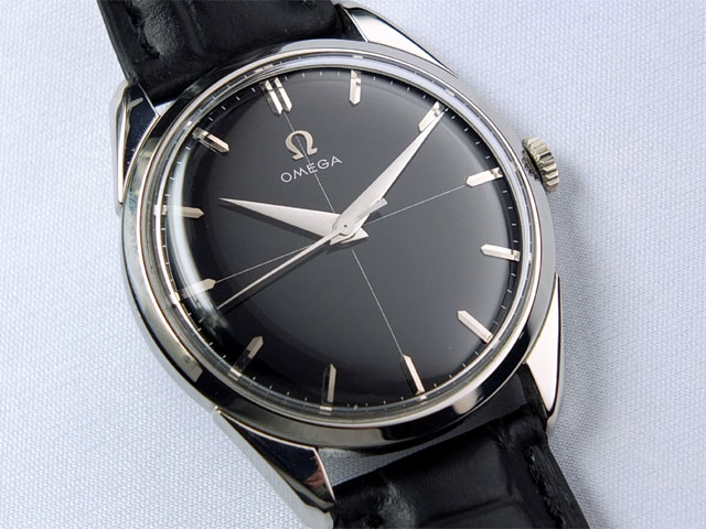 オメガ 30ミリキャリバー 黒文字盤 クロスライン cal.284搭載 手巻き
