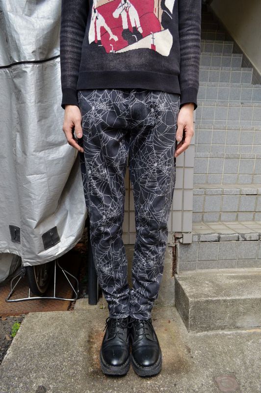 LAD MUSICIAN ラッドミュージシャン】スパイダー柄スリムパンツ