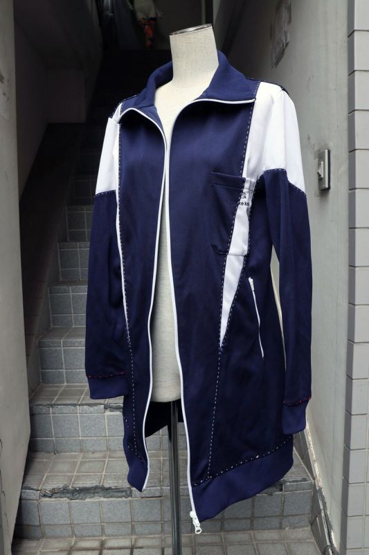 keisuke kanda（ケイスケカンダ）の手縫いのジャージコートを販売。