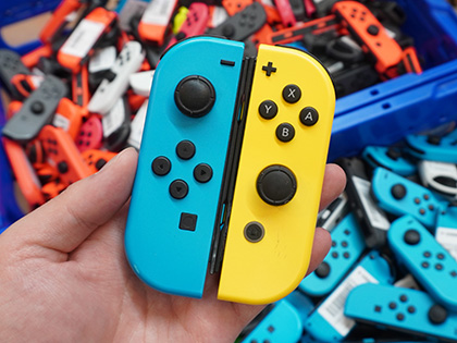 Nintendo Switch「Joy-Con」が山盛り！1,100円のジャンク品が期間限定