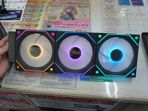 ワイヤレス制御対応の煌びやかな連結ファン「UNI FAN SL-INF Wireless