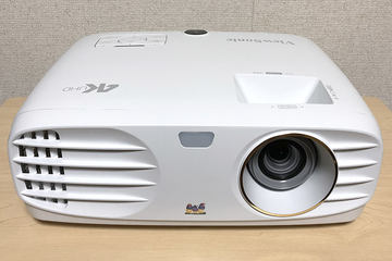 4K/HDRプロジェクタが14万円以下。ViewSonic「PX727-4K」で映画&ゲーム