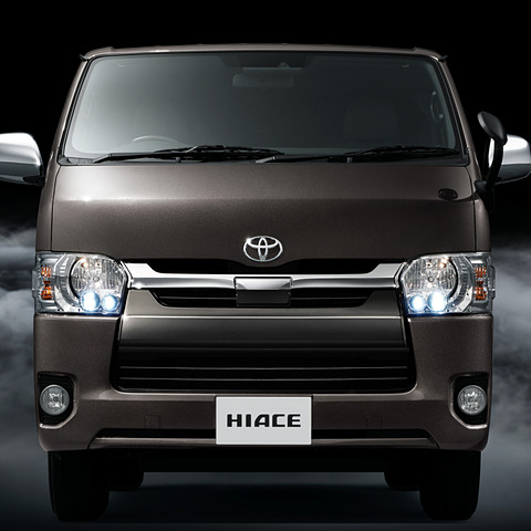 トヨタ、「ハイエース」誕生50周年記念の特別仕様車「スーパーGL“50TH