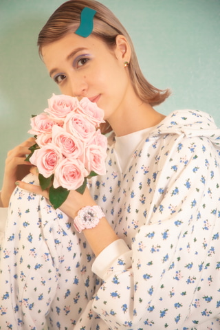 BABY-G、パステルピンクに小花柄、little sunny biteコラボモデル